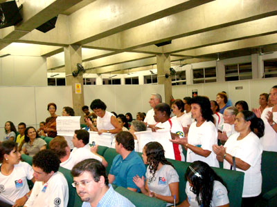 <b>Cidadãos usam a tribuna na Sessão da Câmara Municipal de Paraíso</b>