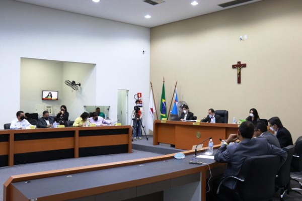 Vereadores reduzem valor e aprovam R$ 2 milhões de suplementação ao orçamento municipal
