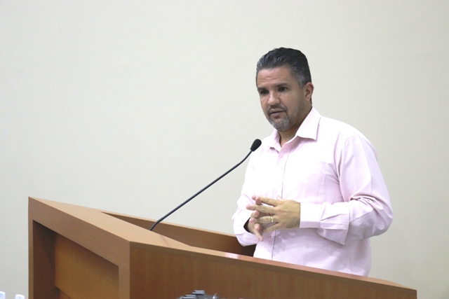 Na Tribuna, prefeito faz balanço do primeiro mês de mandato