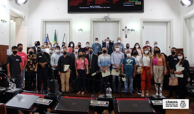 Escola do Legislativo participa de evento que incentiva a qualificação de vereadores e servidores
