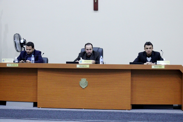Aprovado: PL revoga concessão de direito real de uso de terrenos municipais à APAC